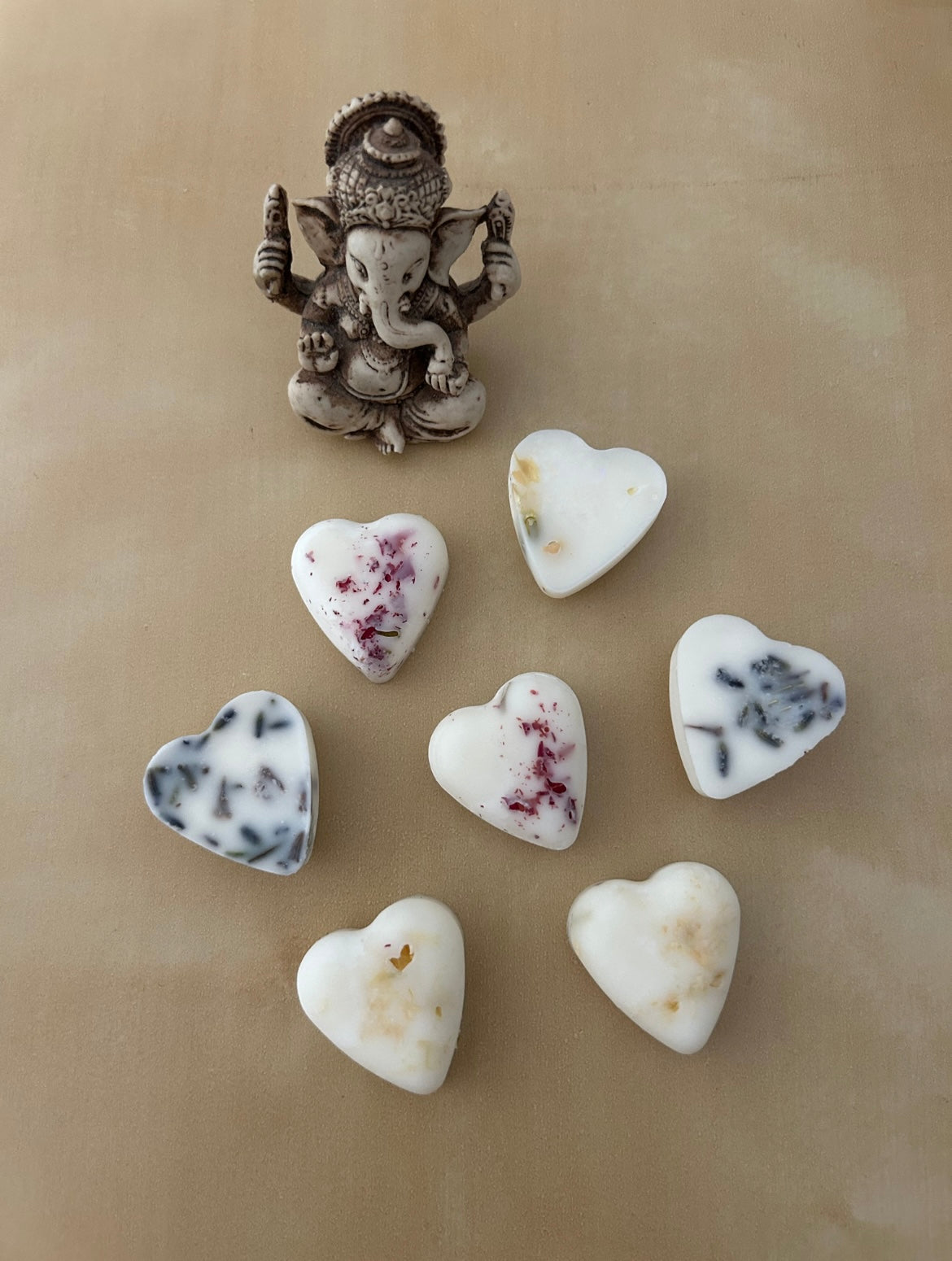 Pack 6 wax melts corazones aromáticos. Lavanda, Rosas y Jazmín